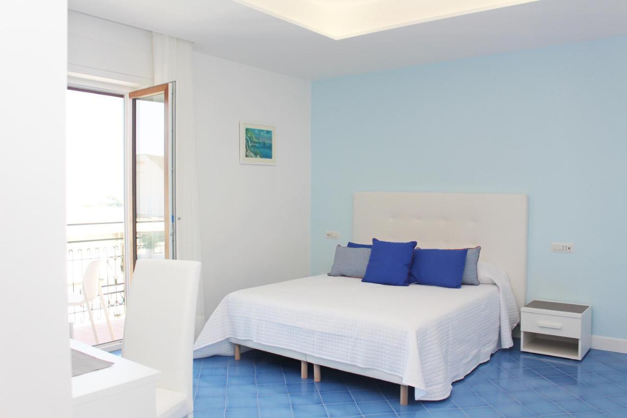 Domus Sole Bed & Breakfast ซอร์เรนโต ภายนอก รูปภาพ
