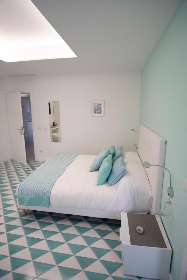 Domus Sole Bed & Breakfast ซอร์เรนโต ภายนอก รูปภาพ