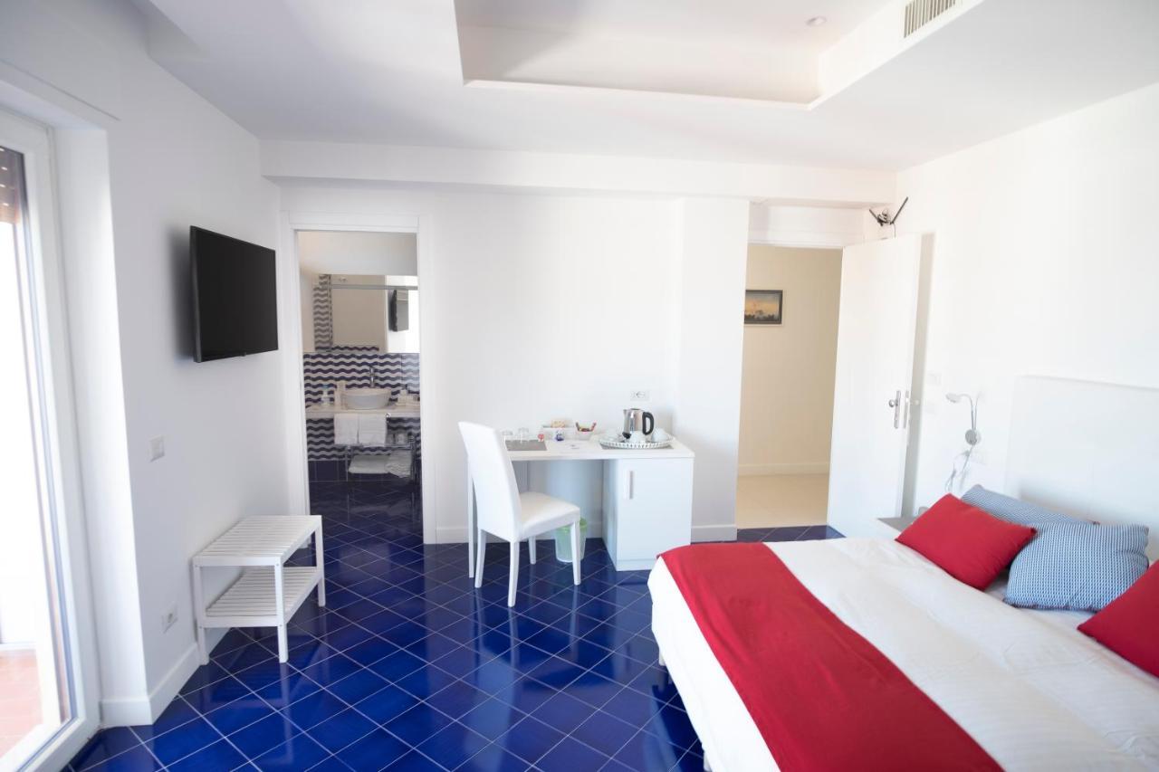 Domus Sole Bed & Breakfast ซอร์เรนโต ภายนอก รูปภาพ