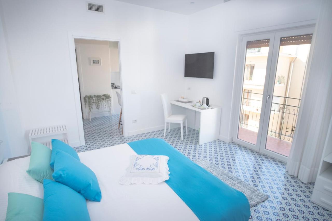Domus Sole Bed & Breakfast ซอร์เรนโต ภายนอก รูปภาพ