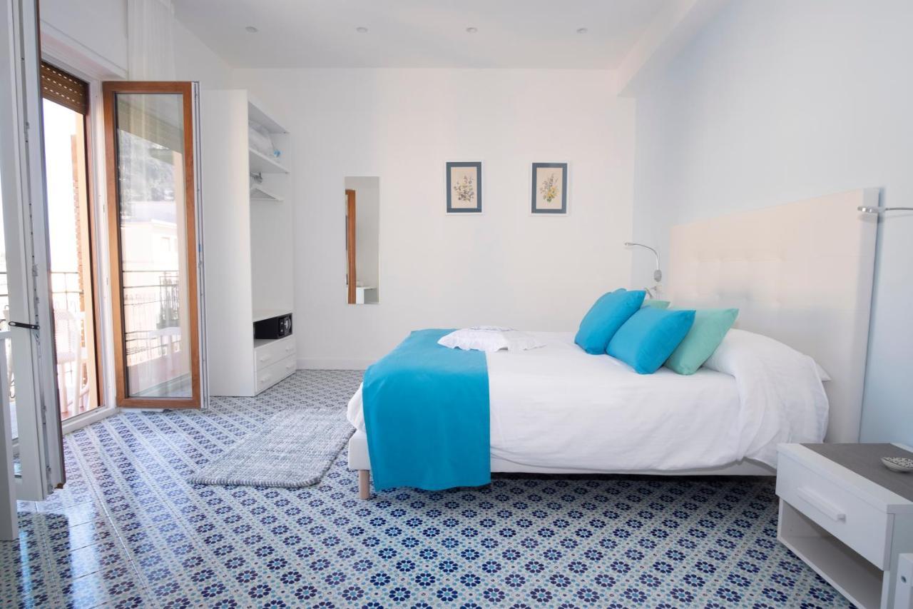 Domus Sole Bed & Breakfast ซอร์เรนโต ภายนอก รูปภาพ